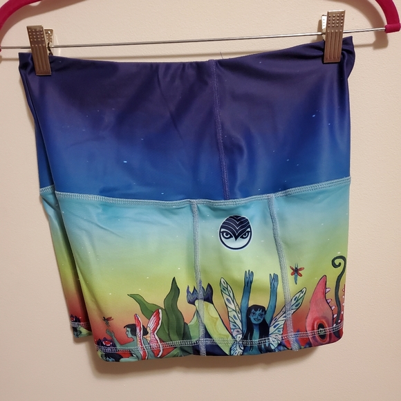 NWOT Shambhala 2023 Booty Shorts large - Picture 3 of 9